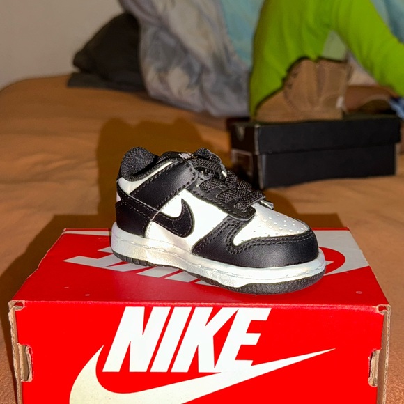 Panda dunks - Picture 2 of 3